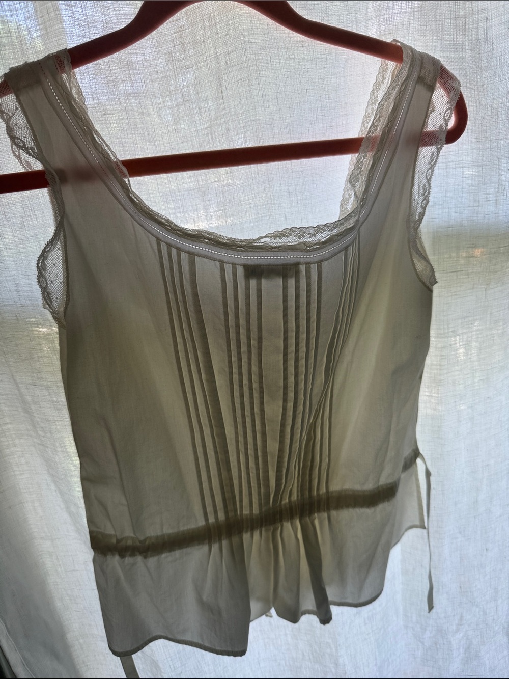 Miu Miu Ivory Lace-Trim Pleated Sleeveless Top - Picture 6 of 6
